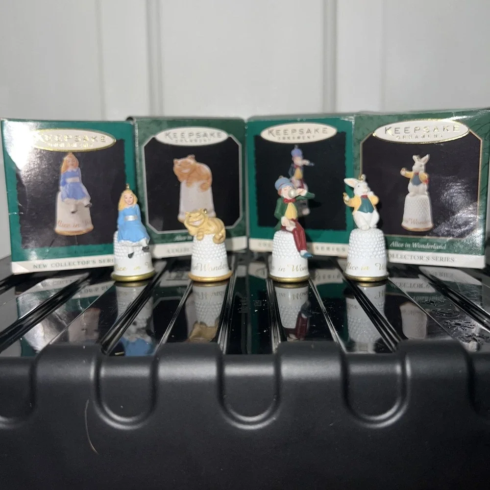 Hallmark Keepsake Mini Ornaments‎ Alice in wonderland Series Complete Set Bell